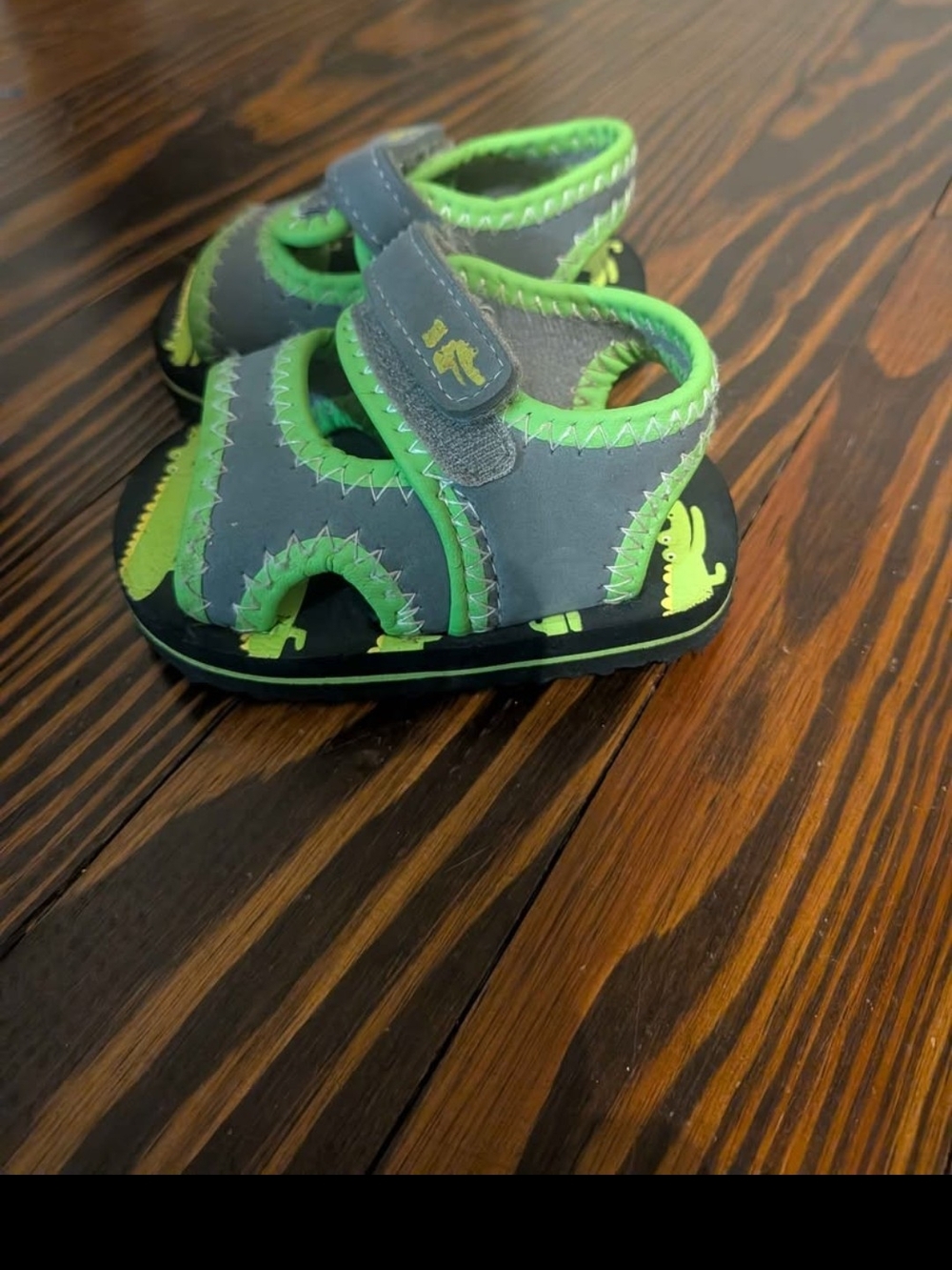 Kids Gray & Lime Green Sandals Size 3